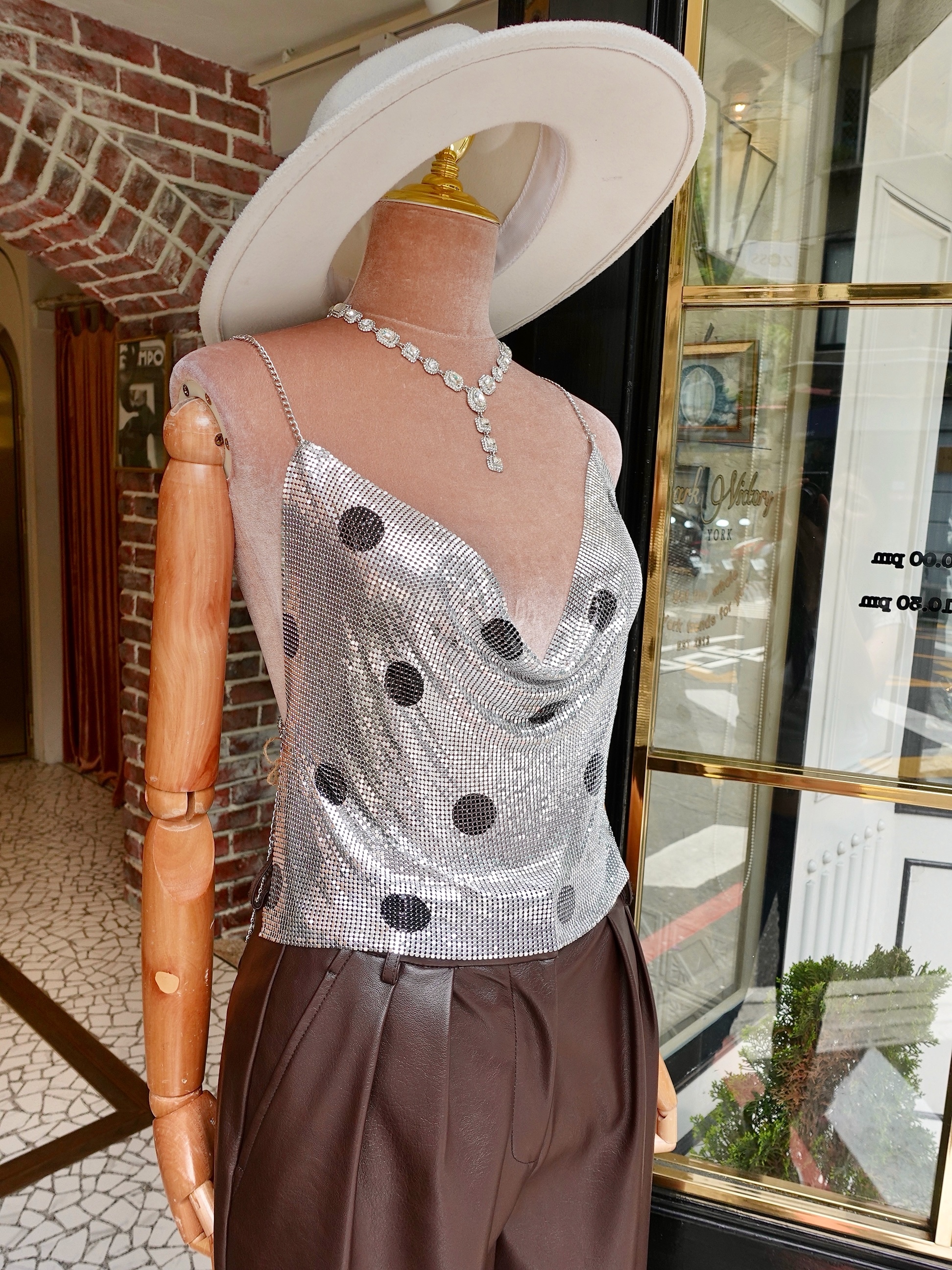 Silver Night銀色點點綱洞亮片垂領短上衣