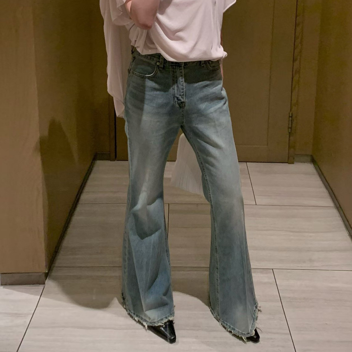 時髦感下擺抽鬚造型牛仔喇叭褲S-L