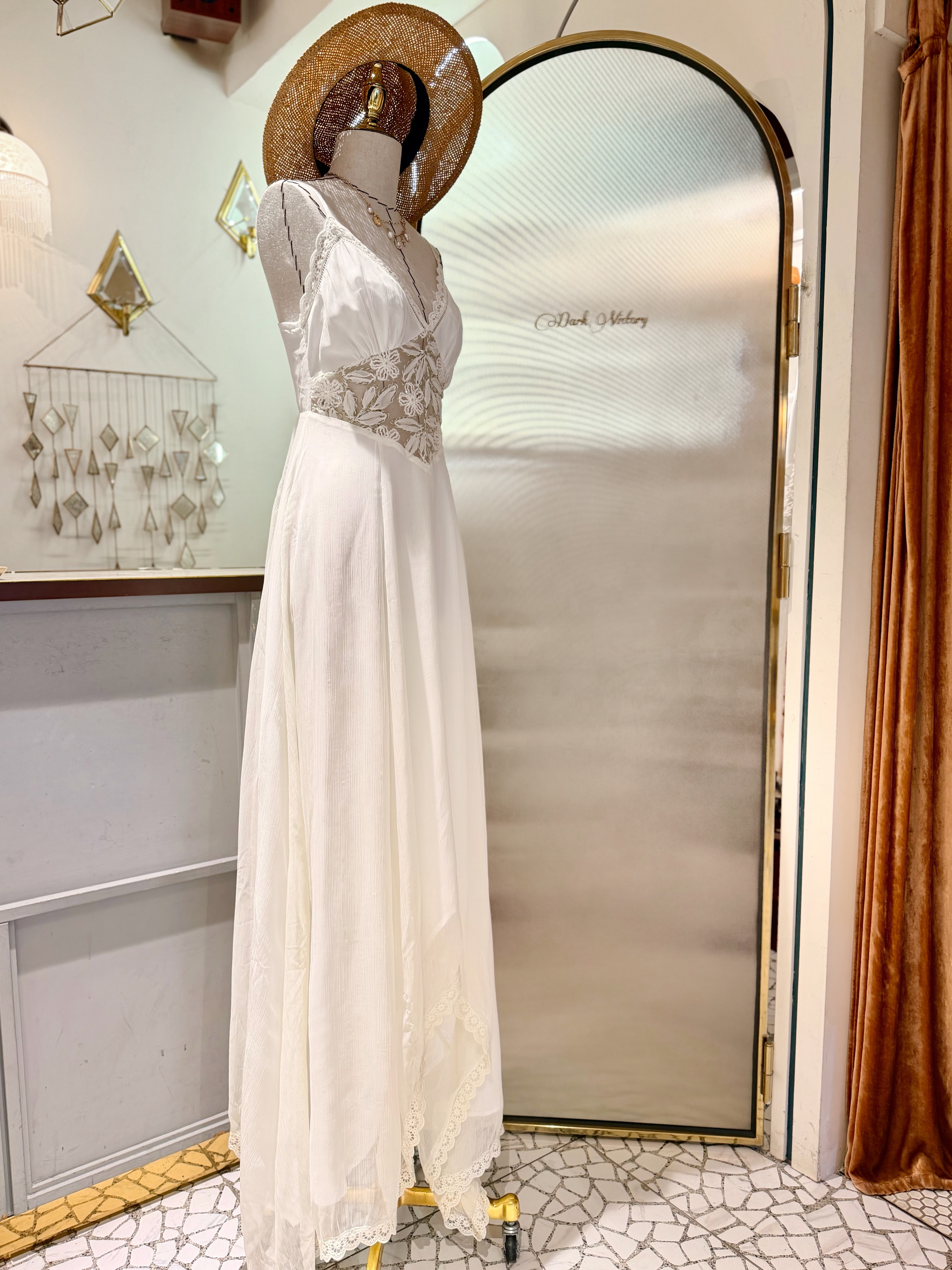 Cream White奶油白色雪紡紗蕾絲網紗刺繡亮片Dress