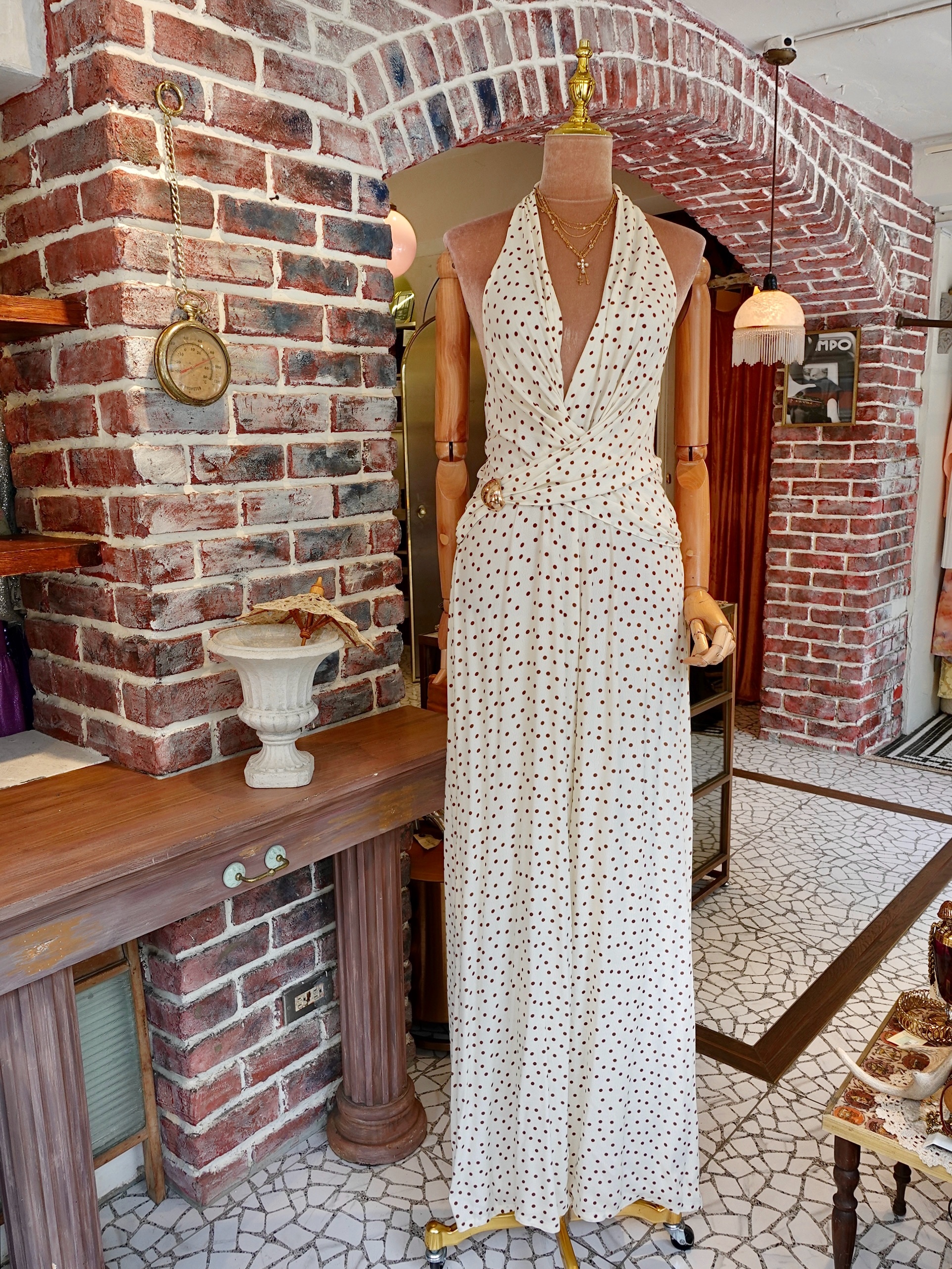 Cream White奶油白色點點深V領繞脖金屬環腰飾連身長寛褲