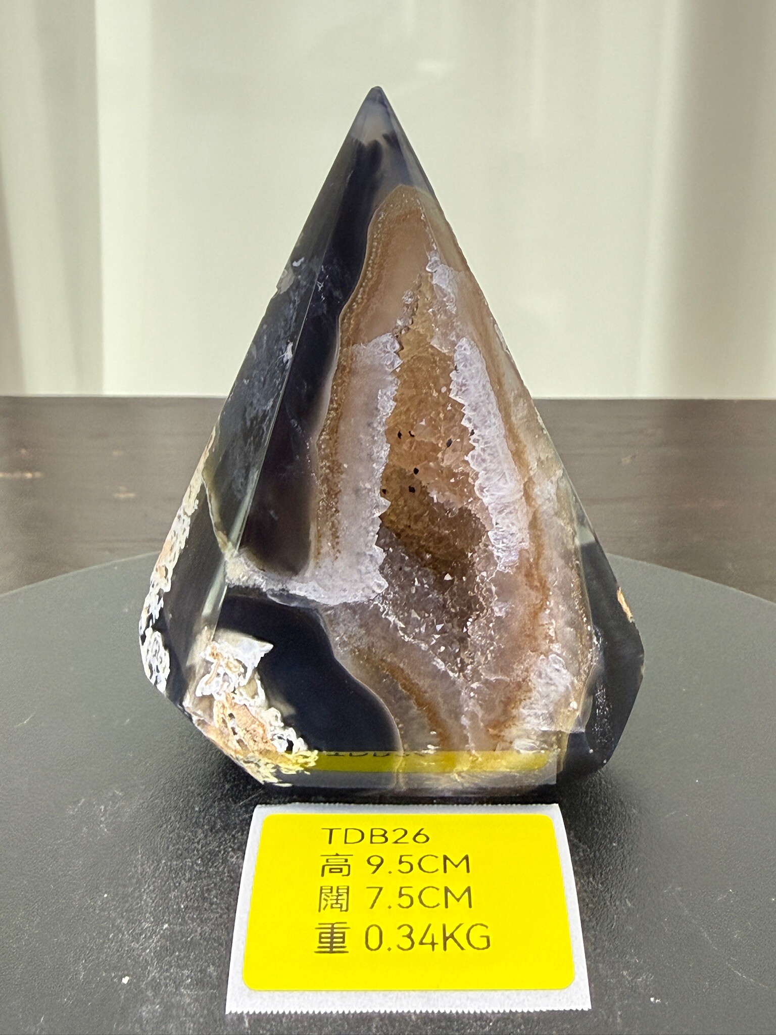 ZA209 TDB26 瑪瑙水晶帳幕星空 高度9.5cm 闊度7.5cm 重量0.34kg