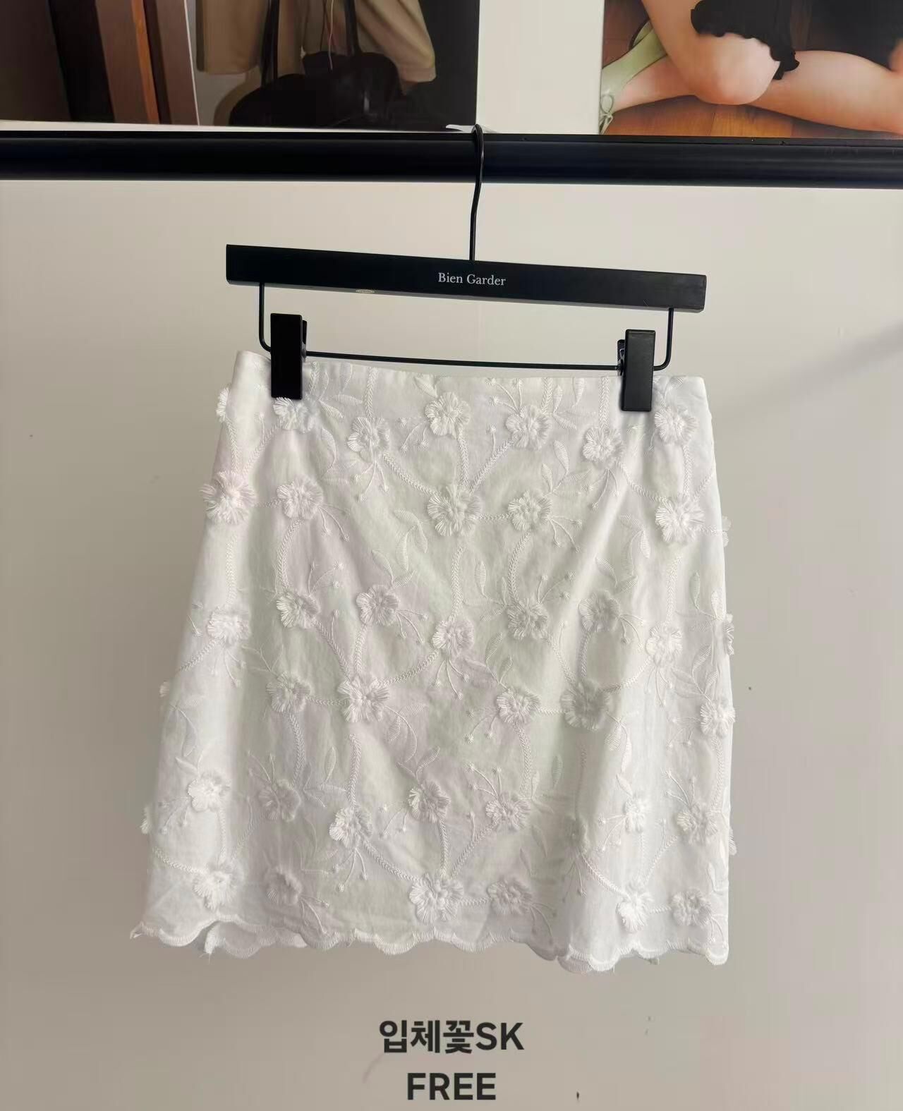 BG6146 立體自繡花短裙