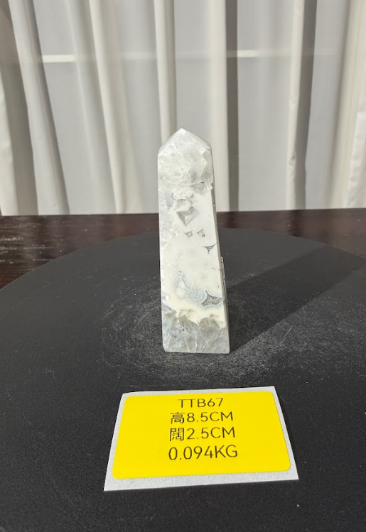 ZA454 TTB67 瑪瑙水晶方尖碑 高度8.5cm 闊度2.5cm 重量0.094kg