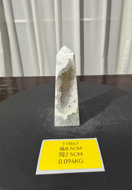 ZA454 TTB67 瑪瑙水晶方尖碑 高度8.5cm 闊度2.5cm 重量0.094kg