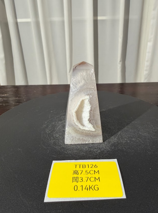 ZA513 TTB126 瑪瑙水晶方尖碑 高度7.5cm 闊度3.7cm 重量0.14kg