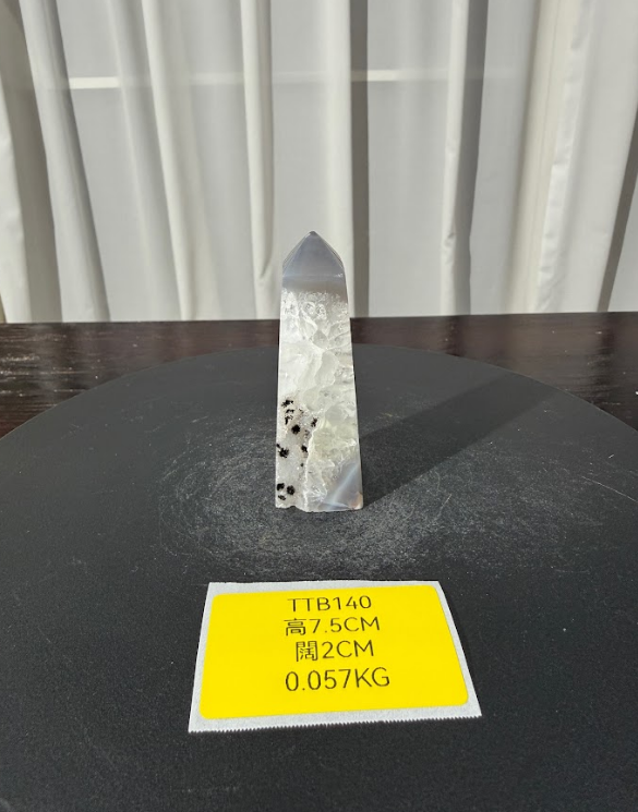 ZA527 TTB140 瑪瑙水晶方尖碑 高度7.5cm 闊度2cm 重量0.057kg