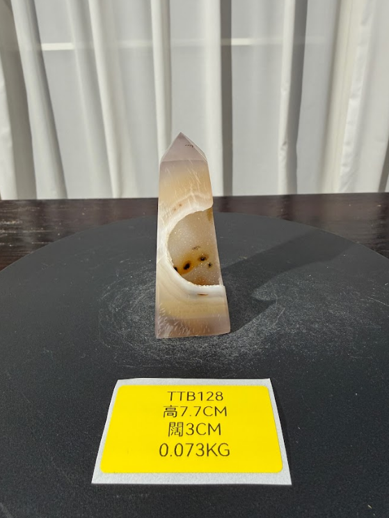 ZA515 TTB128 瑪瑙水晶方尖碑 高度7.7cm 闊度3cm 重量0.073kg