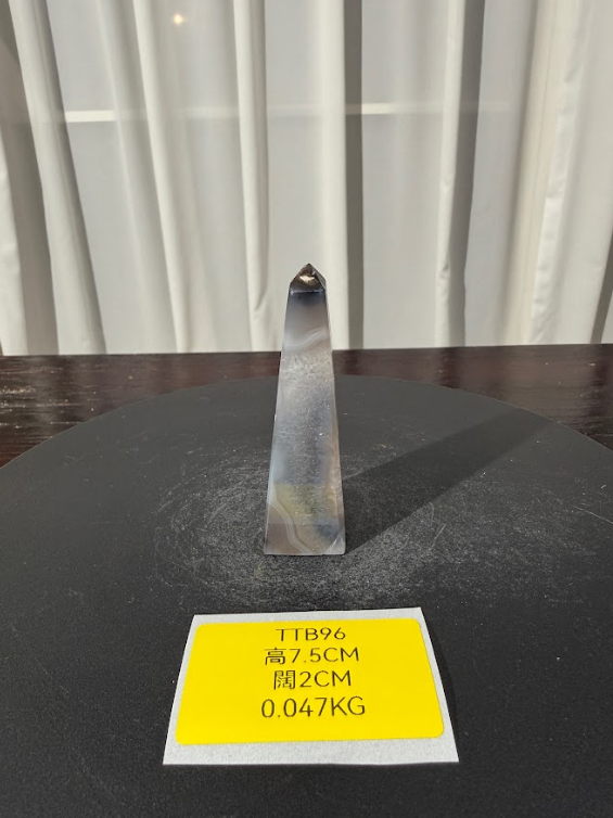 ZA483 TTB96 瑪瑙水晶方尖碑 高度7.5cm 闊度2cm 重量0.047kg
