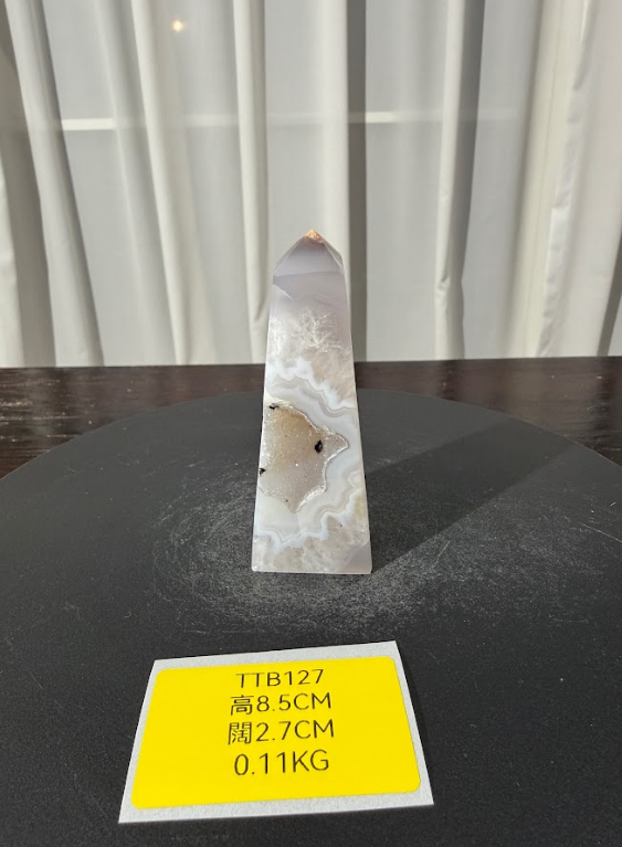 ZA514 TTB127 瑪瑙水晶方尖碑 高度8.5cm 闊度2.7cm 重量0.11kg