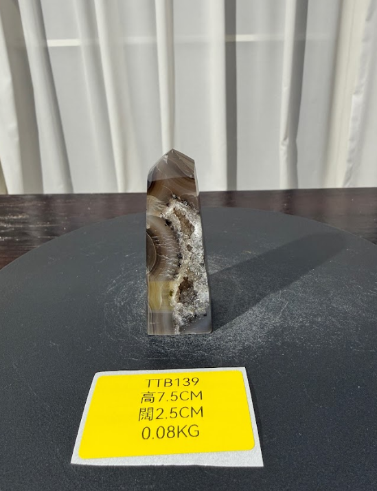 ZA526 TTB139 瑪瑙水晶方尖碑 高度7.5cm 闊度2.5cm 重量0.08kg