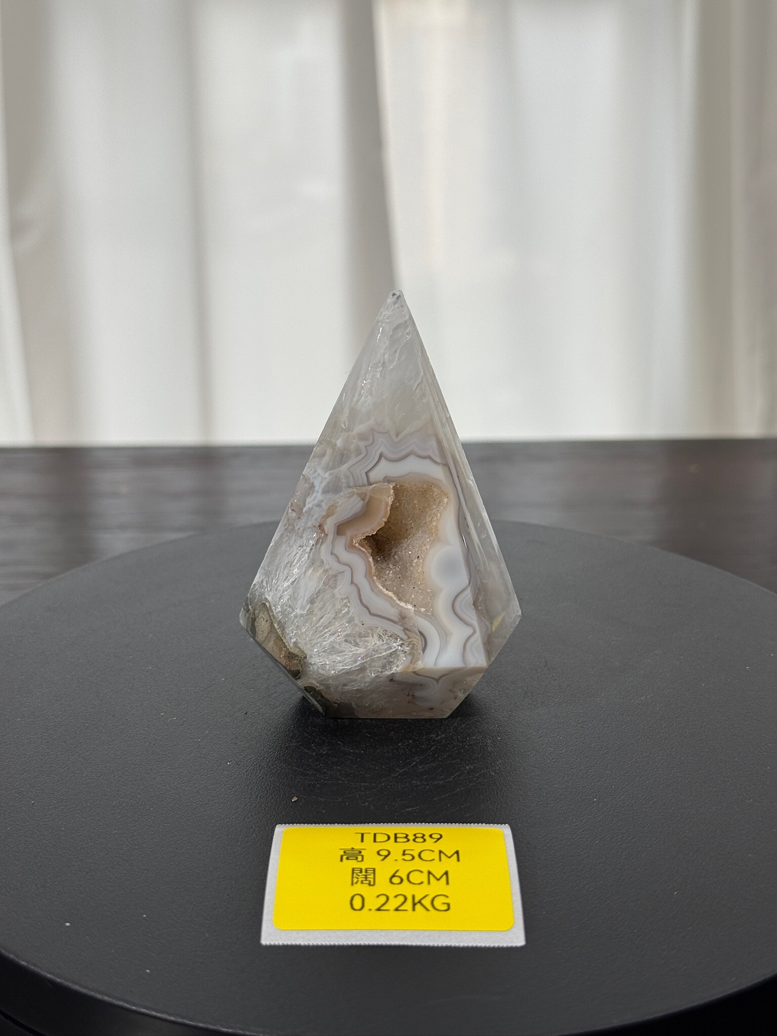 ZA272 TDB89 瑪瑙水晶帳幕星空 高度9.5cm 闊度6cm 重量0.22kg