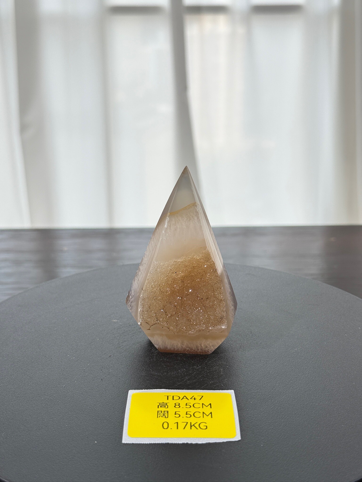 ZA169 TDA47 瑪瑙水晶帳幕星空 高度8.5cm 闊度5.5cm 重量0.17kg