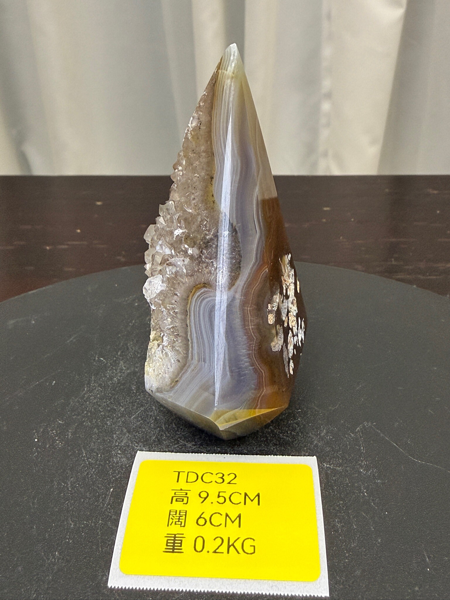 ZA306 TDC32 瑪瑙水晶帳幕星空 高度9.5cm 闊度6cm 重量0.2kg