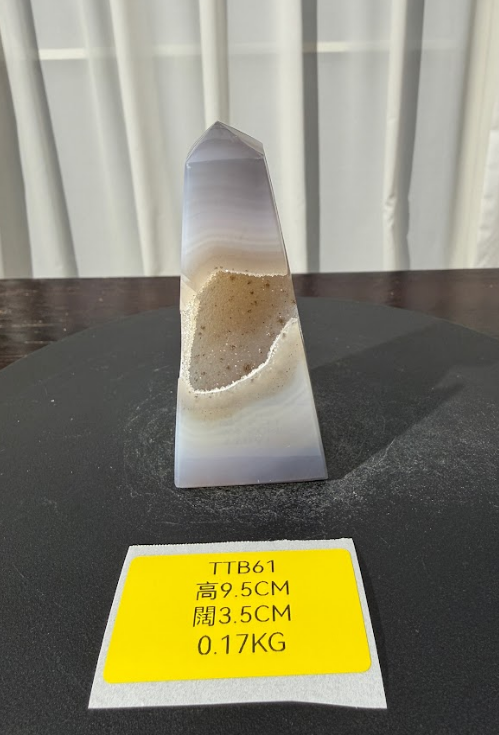 ZA448 TTB61 瑪瑙水晶方尖碑 高度9.5cm 闊度3.5cm 重量0.17kg