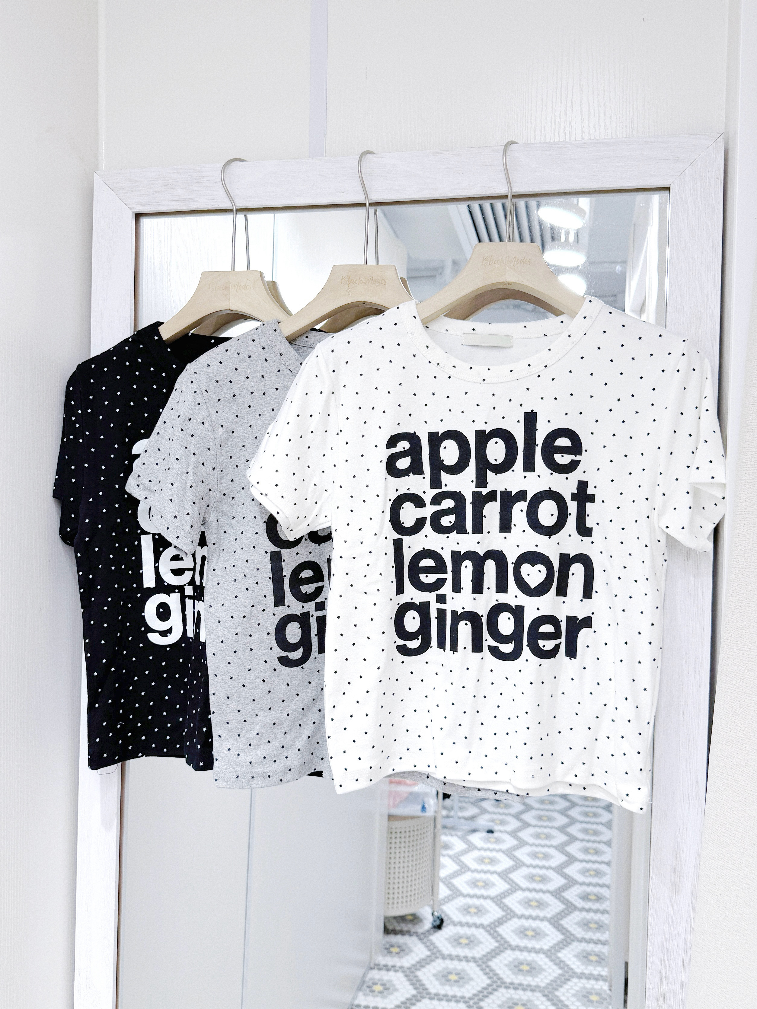 T1431｜俏皮感੭﹕﹒韓妹波點apple carrot… TEE