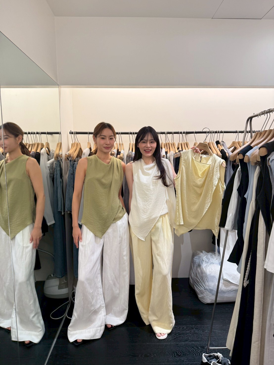 OB6111 垂墜領口飄逸上衣