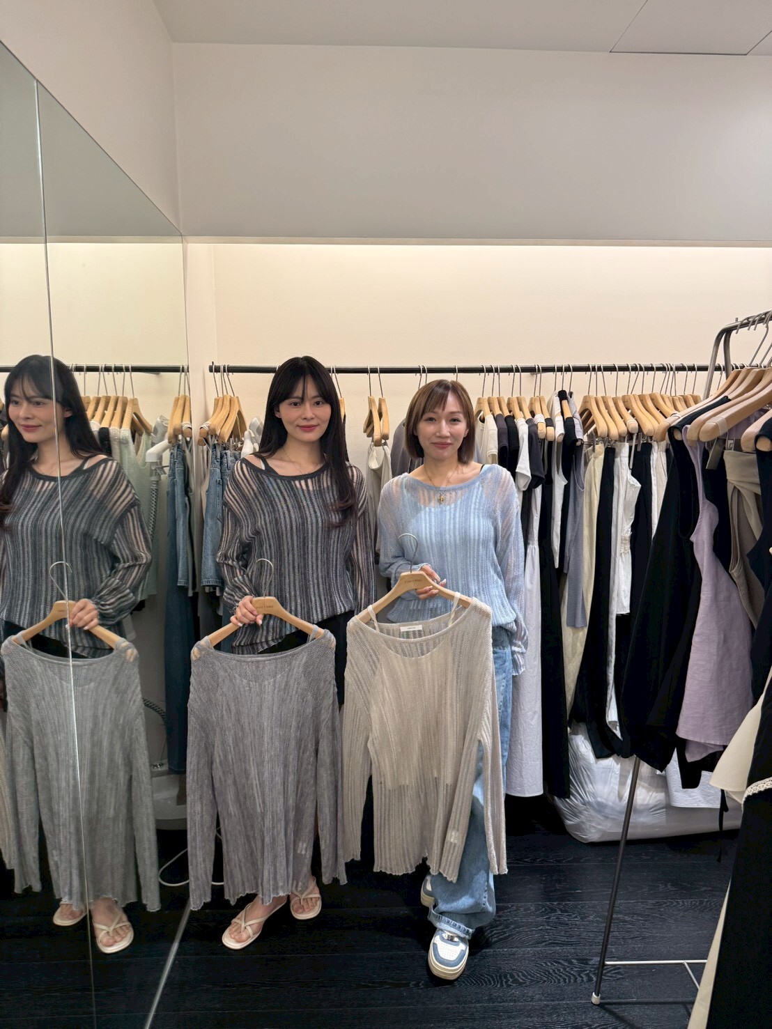 OB6138 洞洞針織通花長上衣