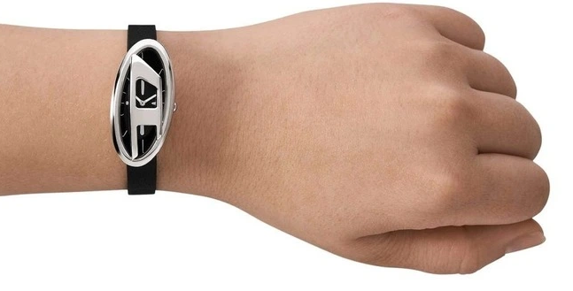 萬年鐘錶 - Diesel   造型皮革錶帶女錶 DZ5612 錶徑19MM