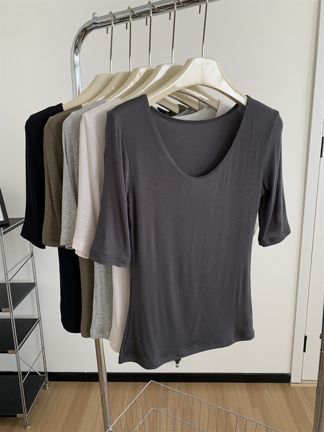 No.1698 V領蠶絲面膜T