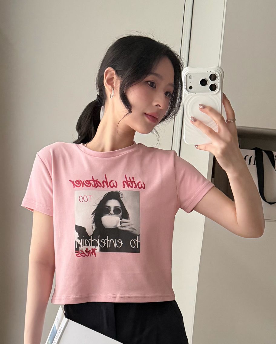 美式字母印花短上衣