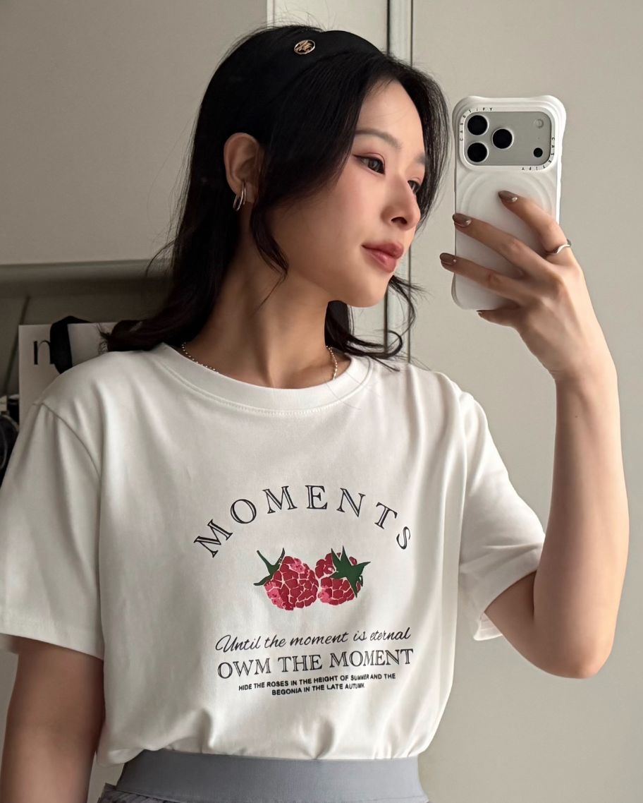 清新莓果字母印花上衣