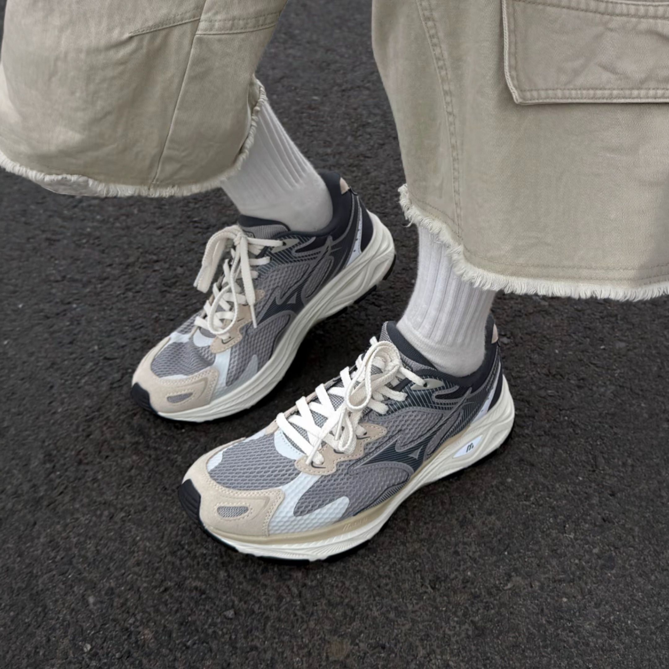 NICEDAY 代購 Mizuno Racer S 羽毛灰 百搭 舒適 透氣 運動 復古 D1GH253513