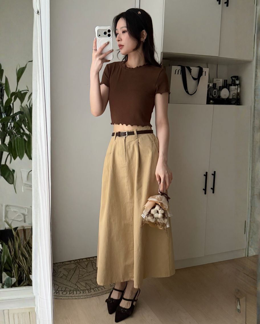 木耳邊緣領短版上衣