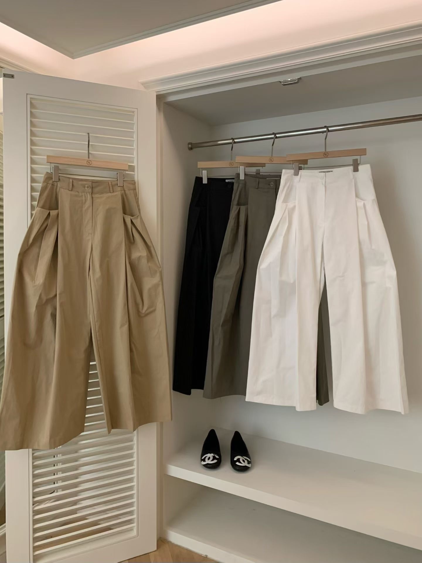 🇰🇷(預購)#AP11 挺版打褶寬褲(卡其/綠/黑/白)