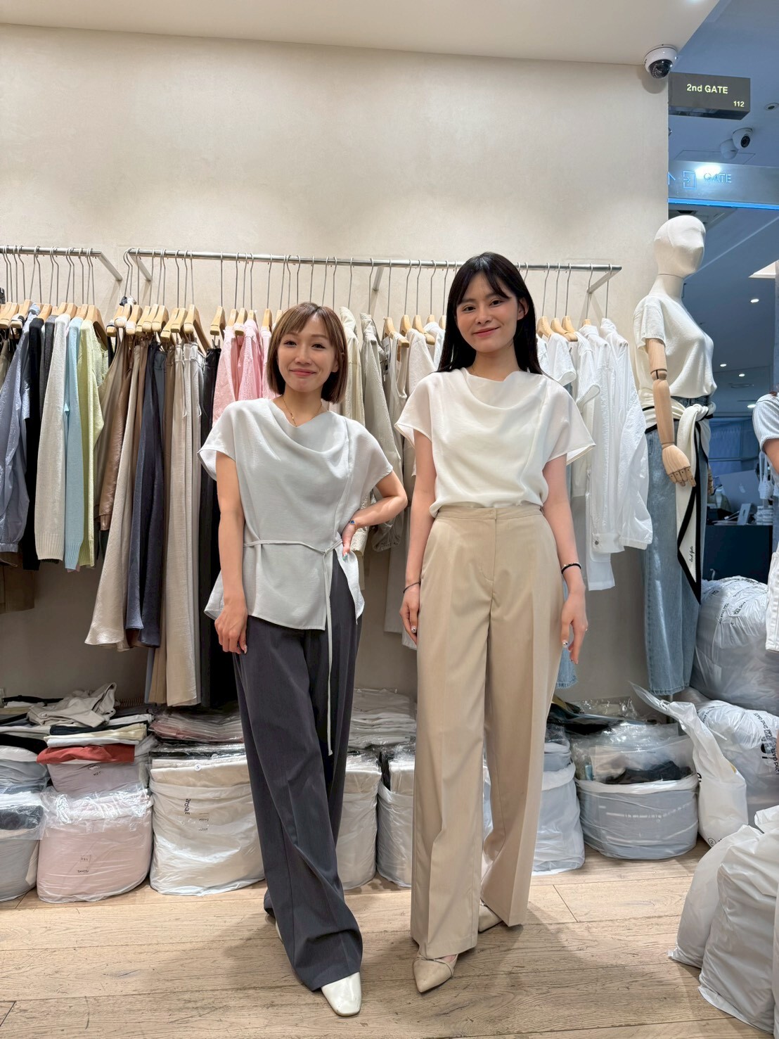 SG6125 通勤壓線直腳西褲 (1/2)