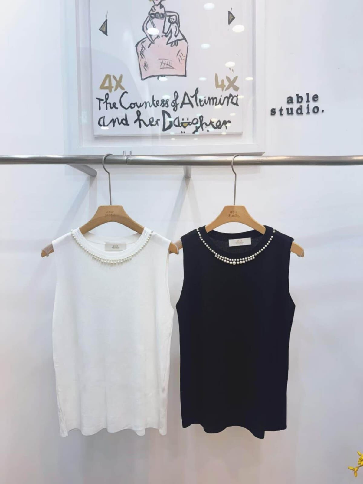 AS6148 珍珠頸錬款背心