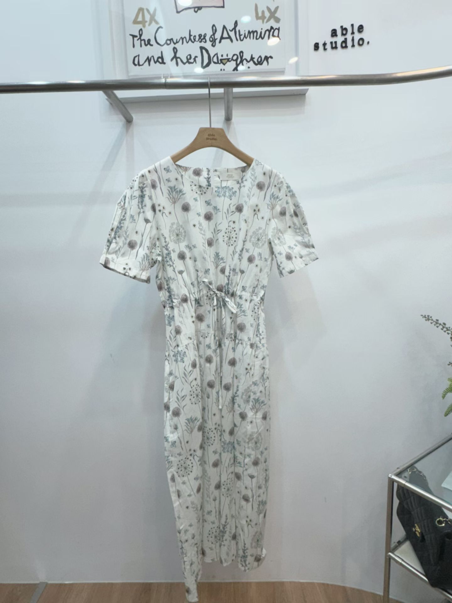 AS6150 蒲公英圖案連身裙