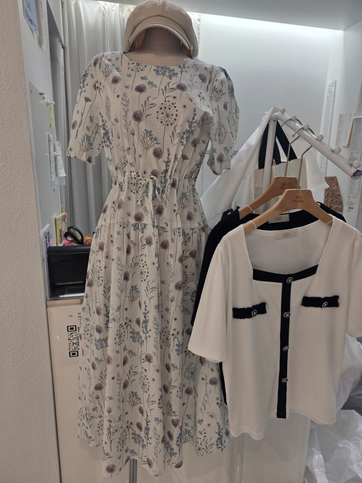 AS6150 蒲公英圖案連身裙