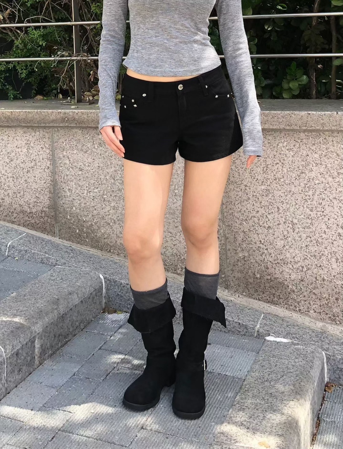 743方鉚釘短褲