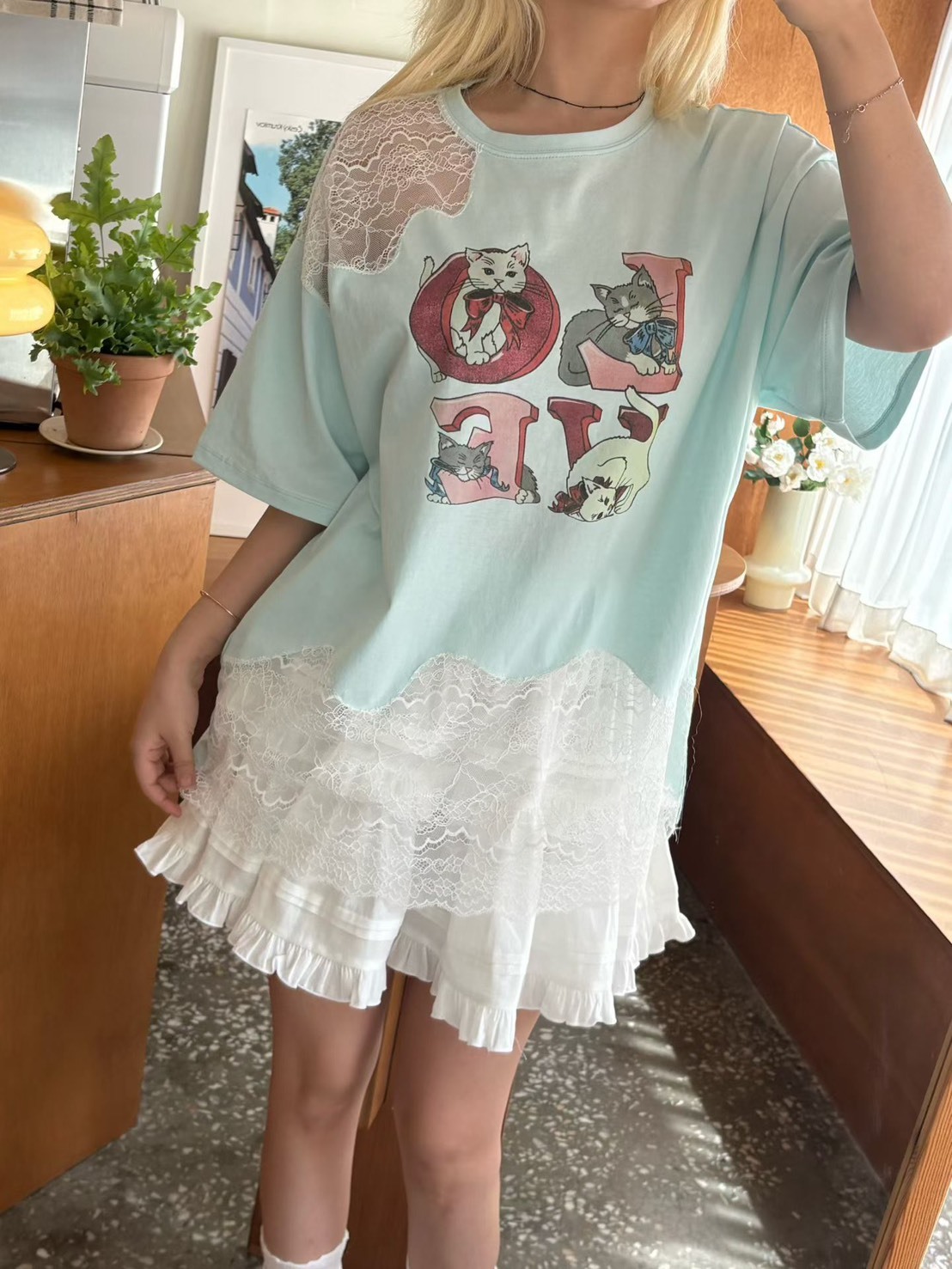 挖空蕾絲貓咪T
