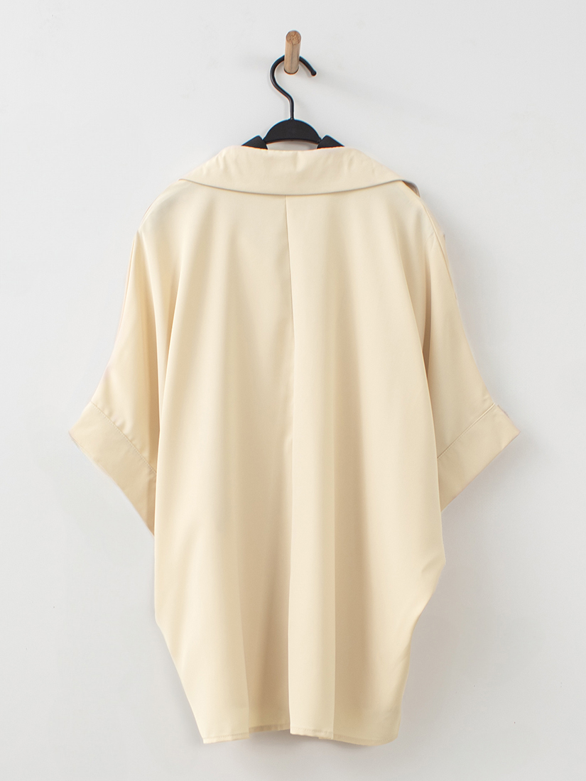 日系簡約自然系開襟打褶連袖上衣