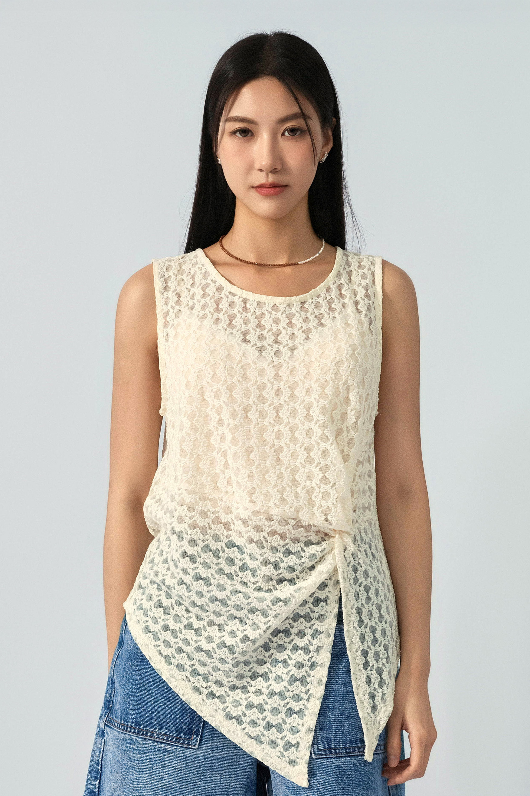 不規則開衩腳織花網背心 (預購產品）