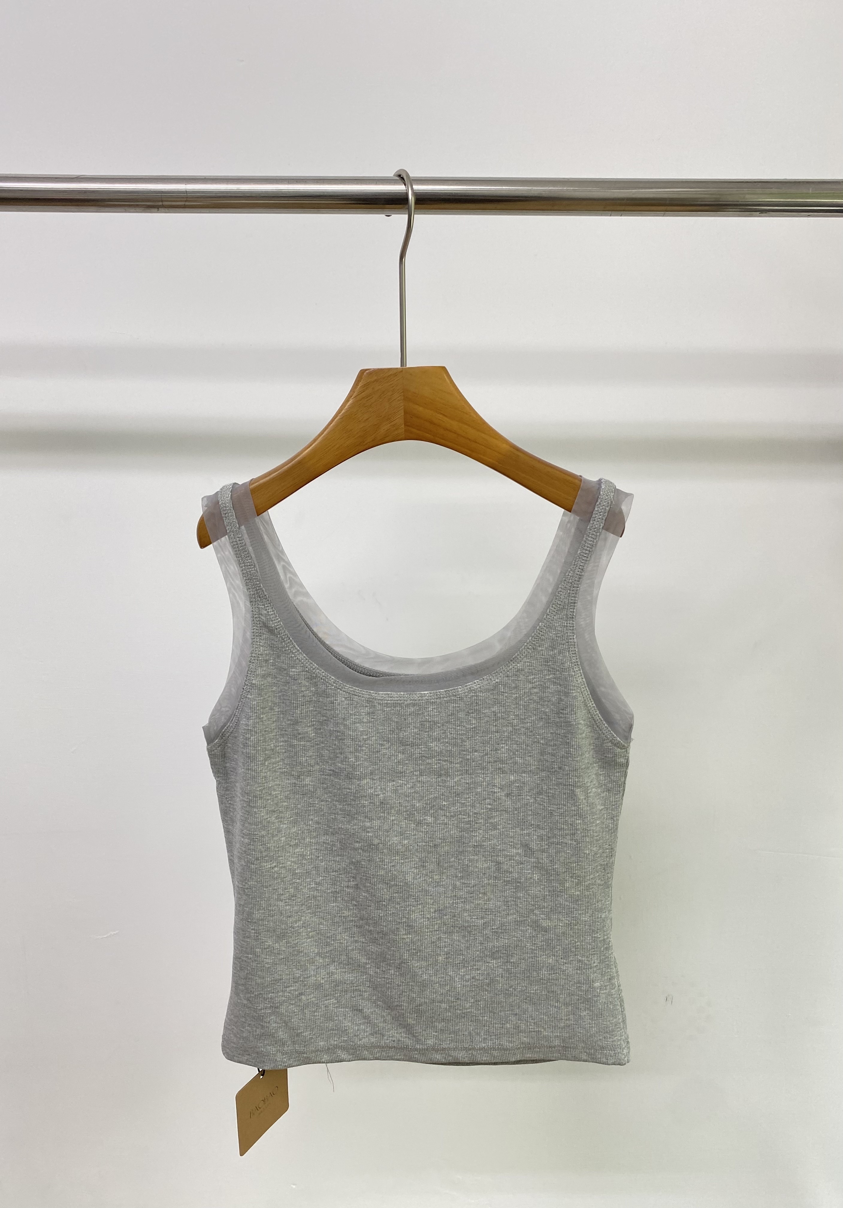 W00198拼接網紗背心