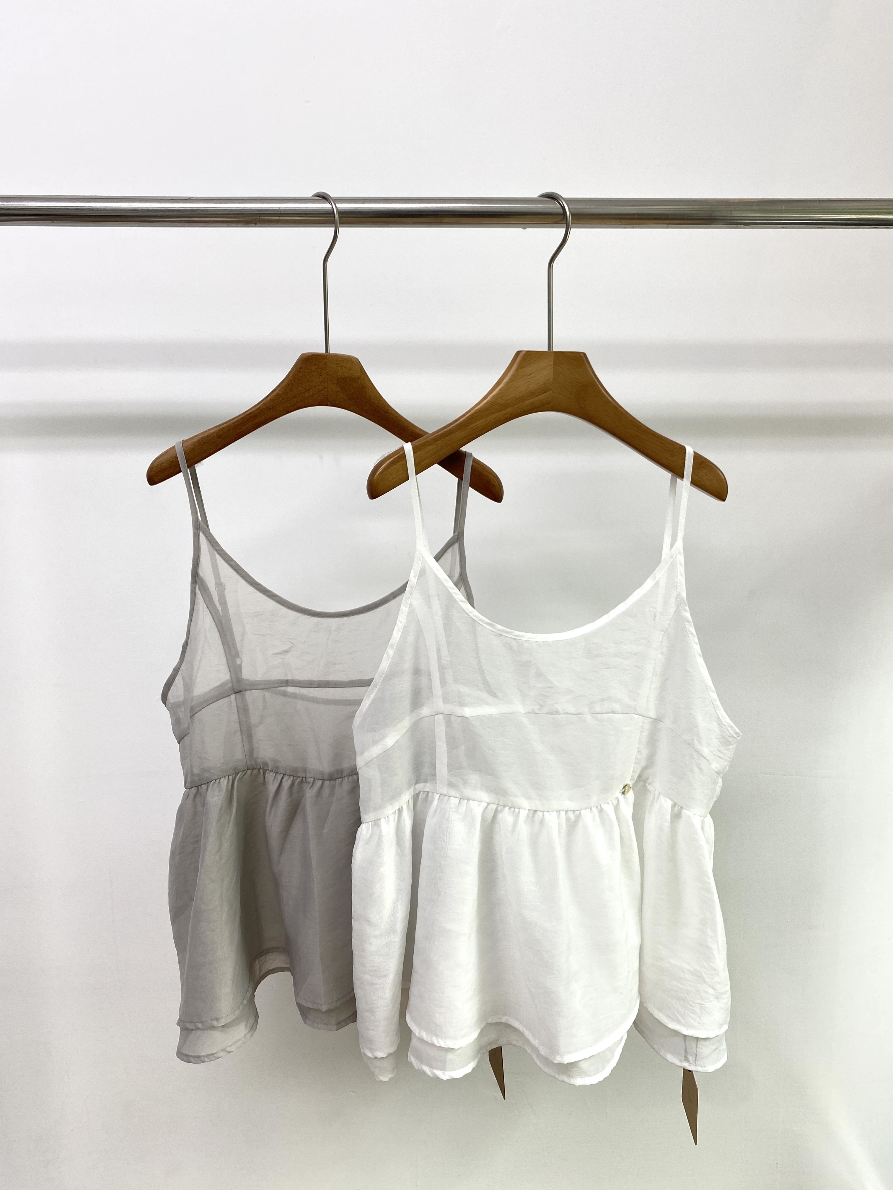 W00199紗質外搭吊帶背心