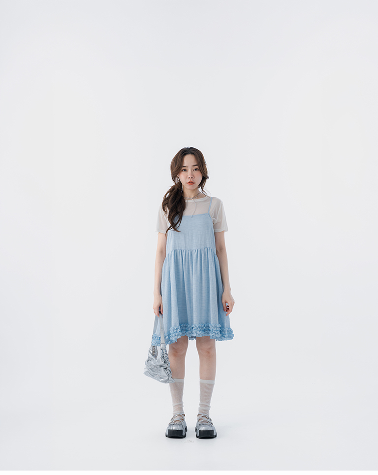 Plain textured hem, ruffled shoulder short dress, available in two colors.【01087257】in stock+pre-order