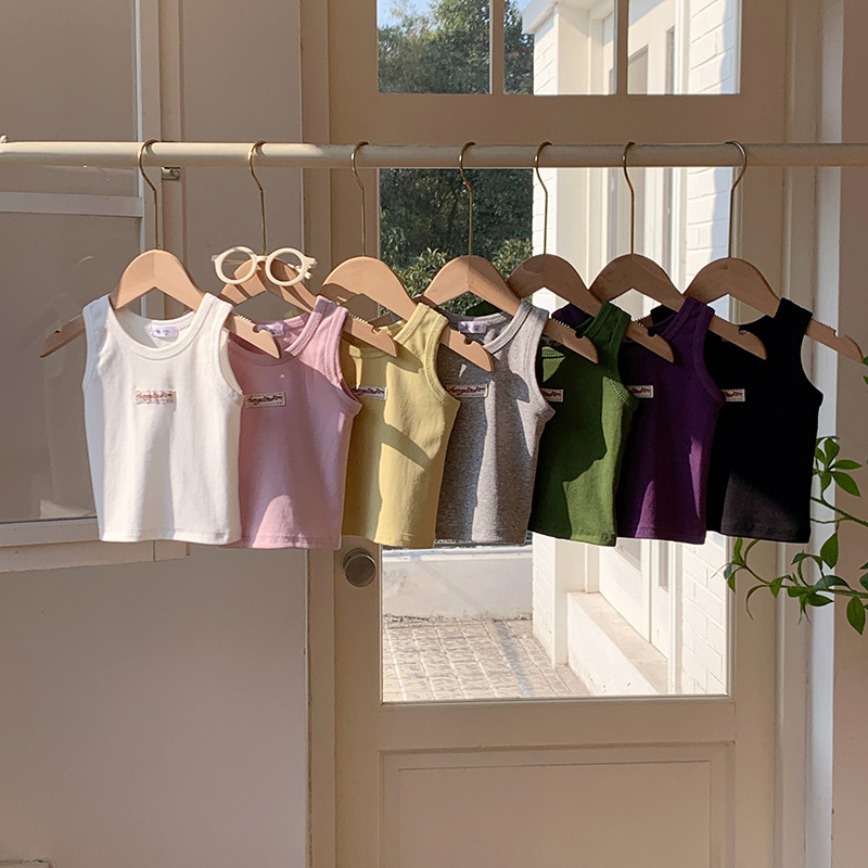 女寶看這邊｜簡約背心