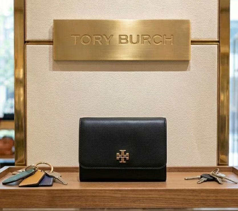 【預購】H042915 Tory Burch Emerson 平滑皮革翻蓋卡片夾