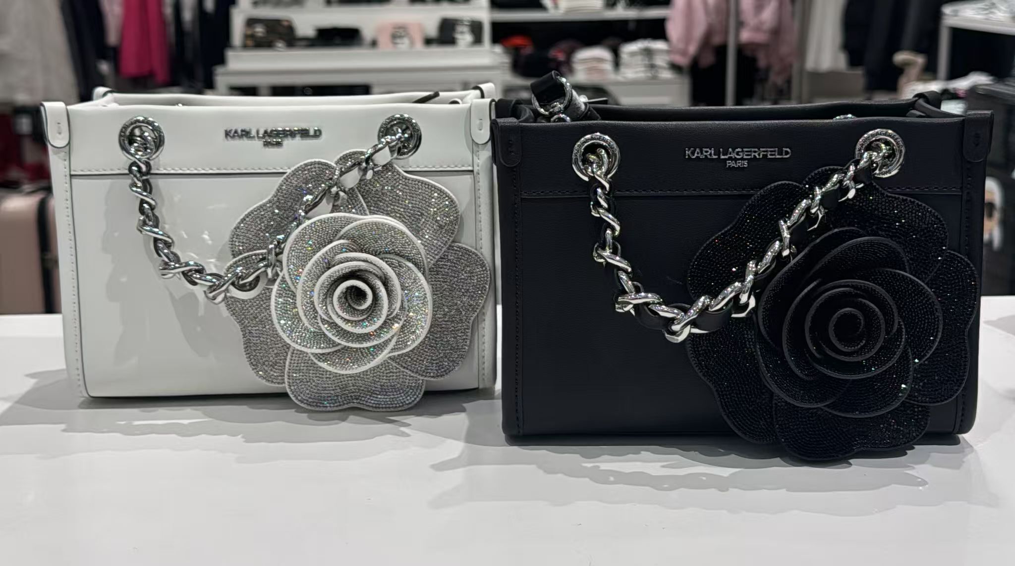 【預購】H042920 KARL LAGERFELD 立體花朵立體掛飾托特包