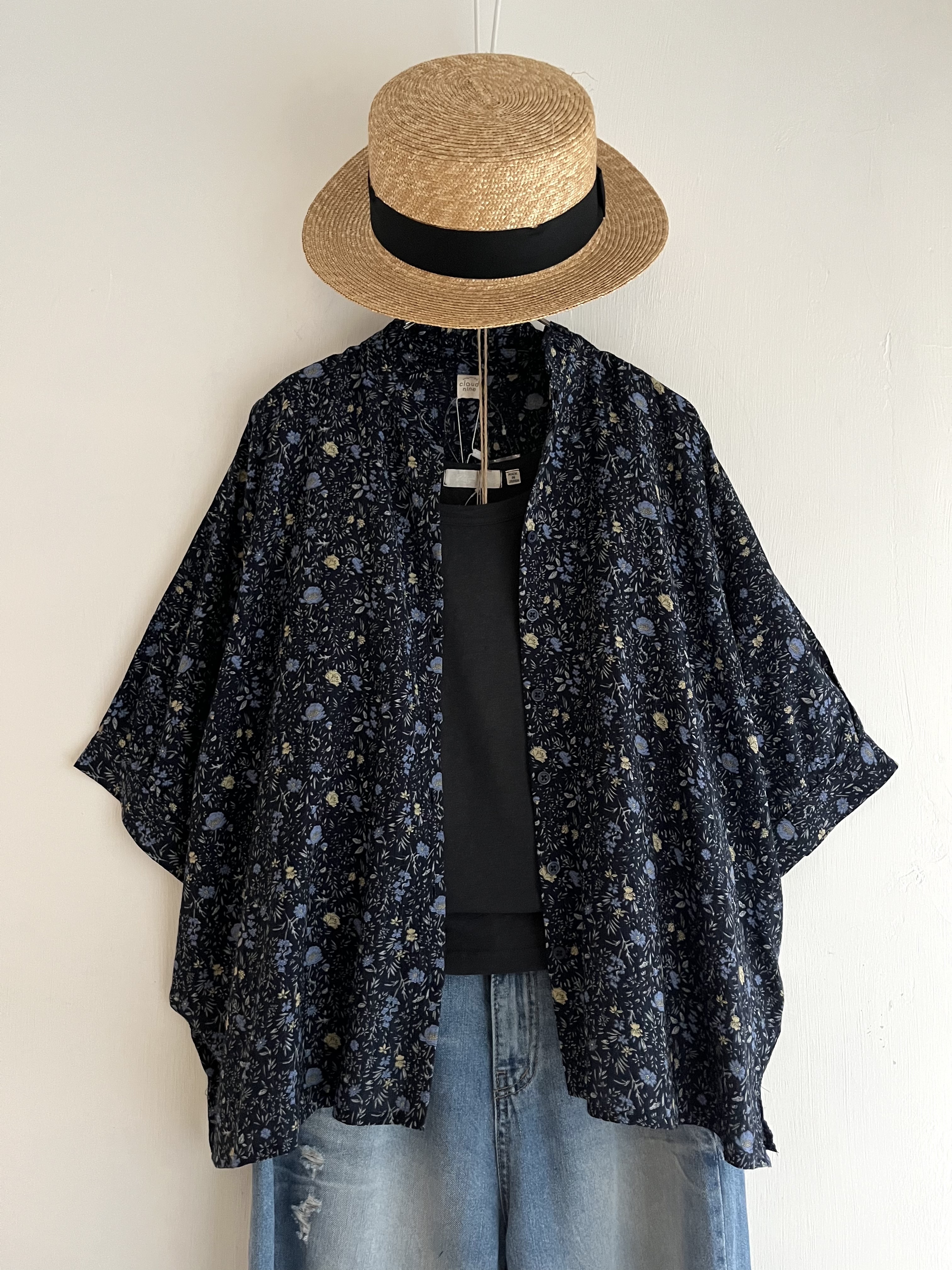 Cloud nineI海軍藍色碎花小企領top