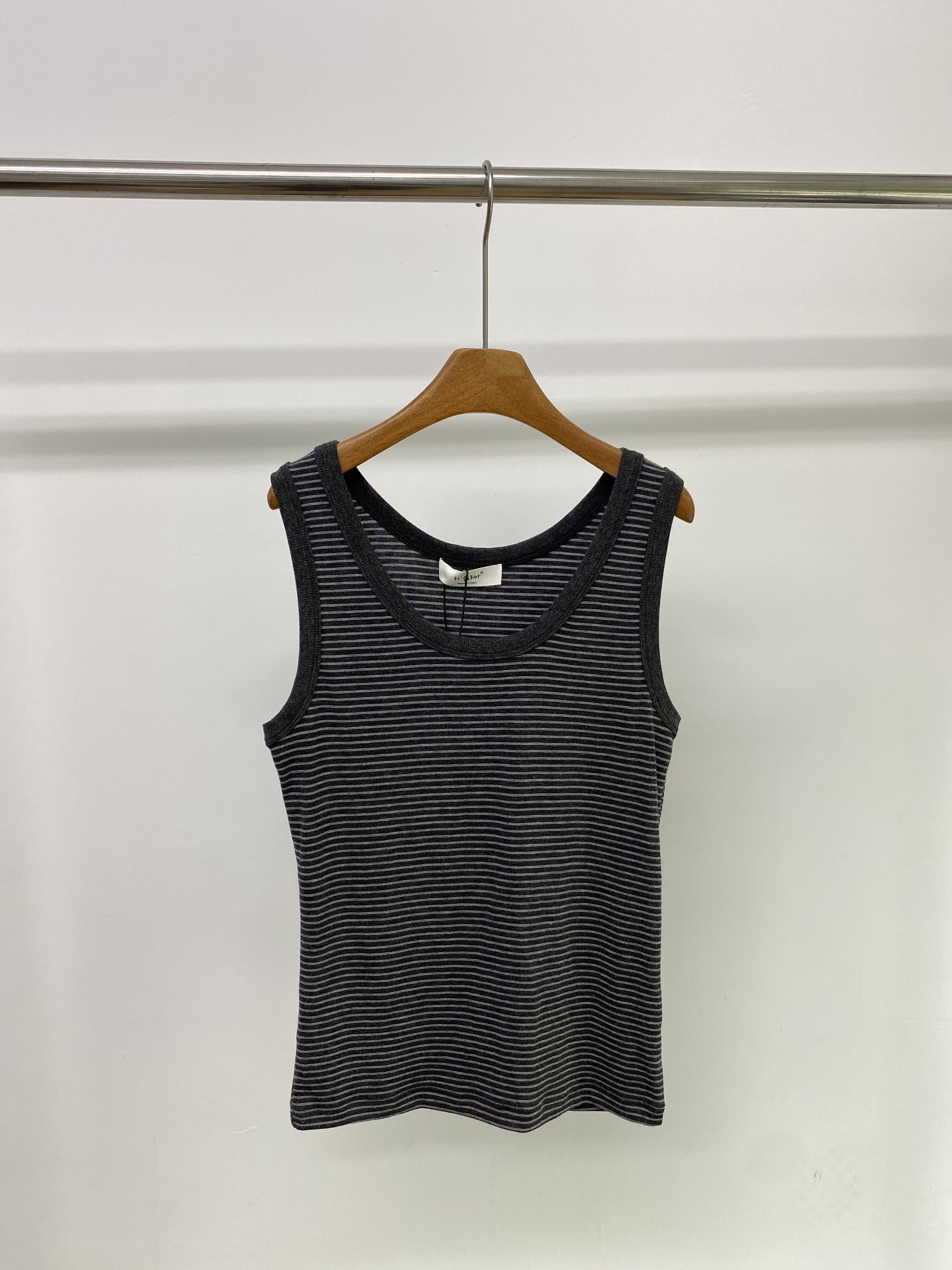 W00211百搭條紋背心