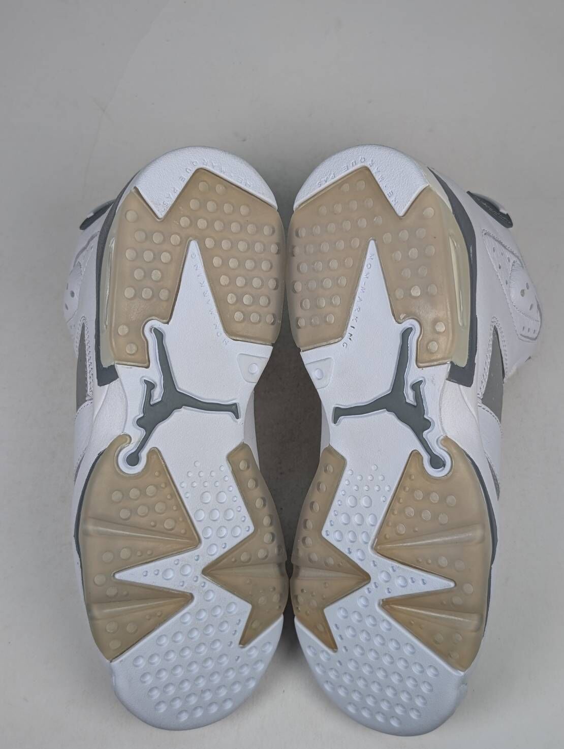 微瑕疵-左右腳中底鞋底泛黃後跟泛黃破損 384665-100 7Y Air Jordan 6 “ Cool Grey ” GS 酷灰 女款
