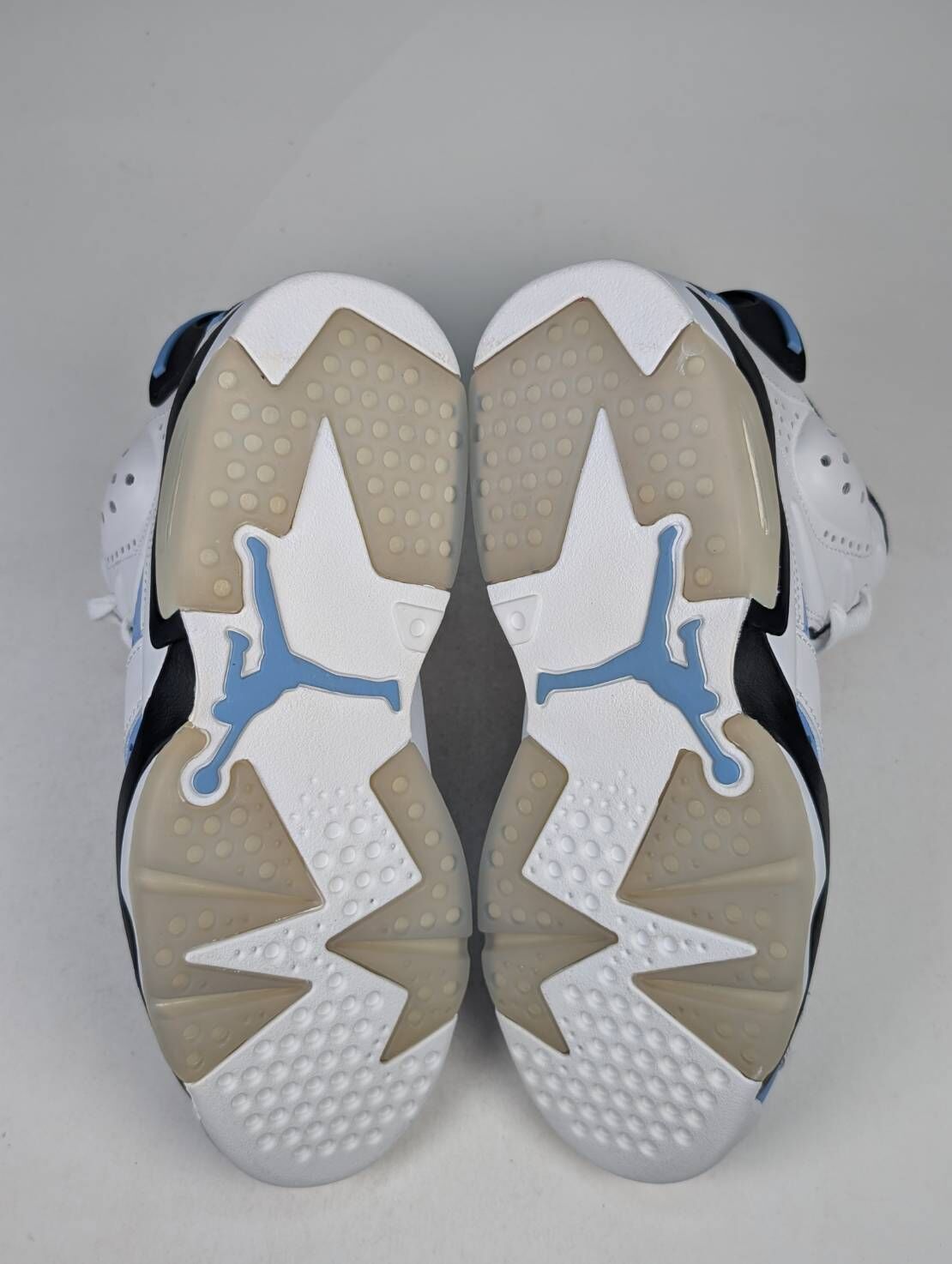 微瑕疵-左右腳中底鞋底鞋舌泛黃 CT8529-410 M7.5 Air Jordan 6 " UNC " 北卡藍 男款
