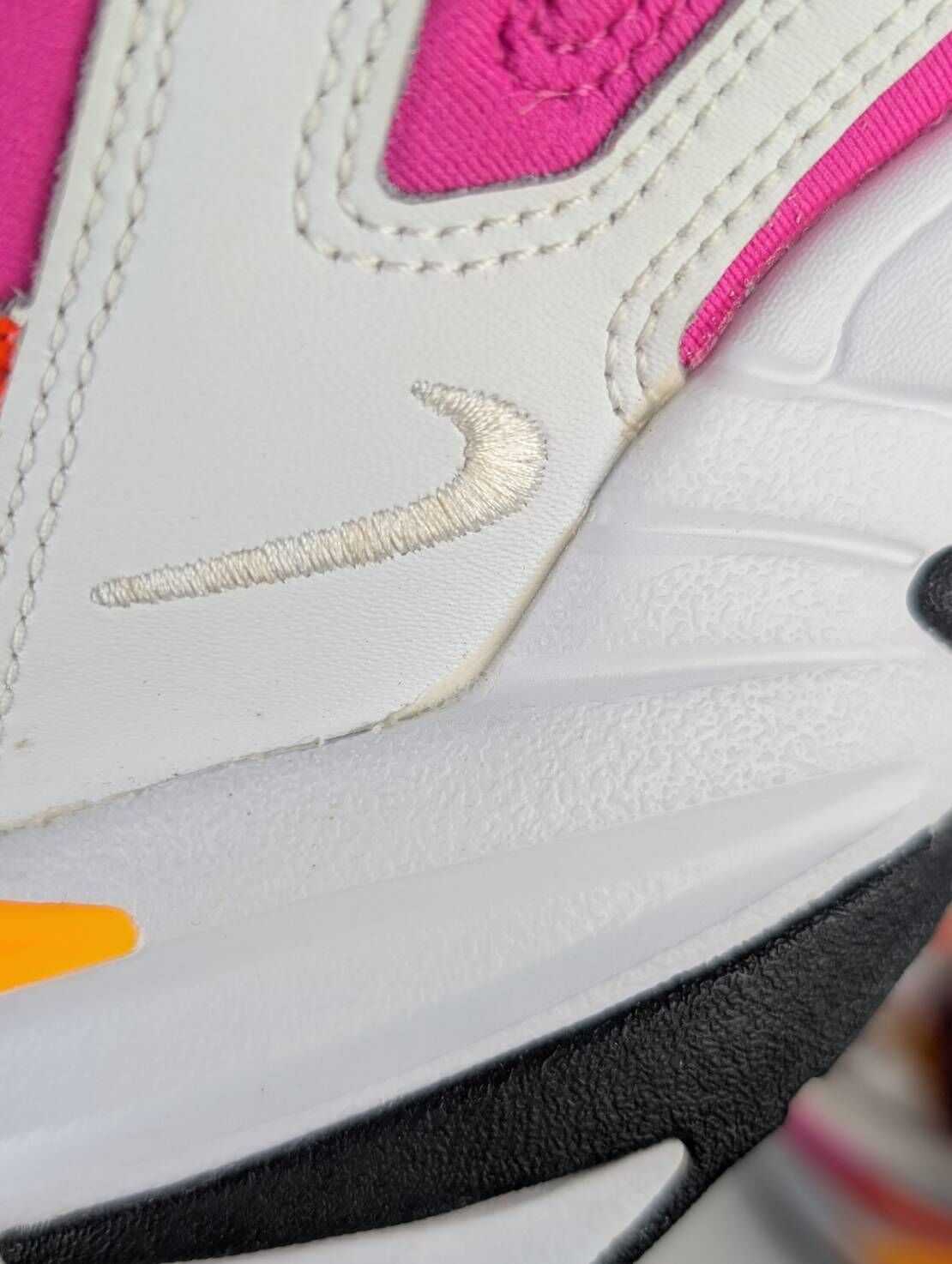 微瑕疵-左右腳鞋面泛黃左腳溢膠 AO3108-104 W8.5 NIKEWMNS M2K TEKNO白橘粉復古老爹鞋