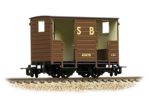 Bachmann 393-101A OO9規 皇家海軍軍械庫（RNAD）開放式煞車車，斯塔特福德穀倉鐵路，棕色