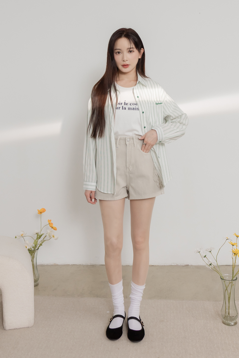 口袋刺繡直條紋襯衫