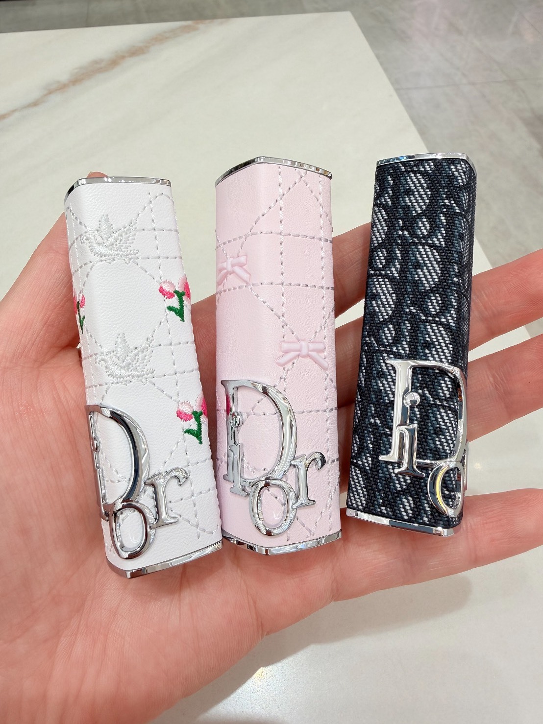DIOR 最新系列 癮誘唇膏限量外殼